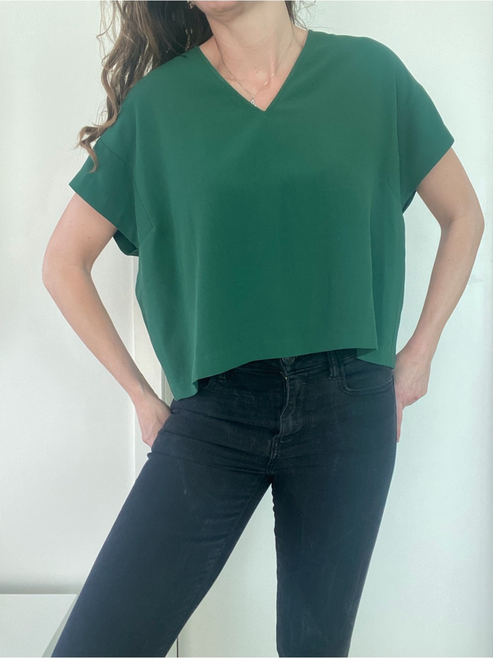 Oak&Fort loose emerald green cropped loose top.